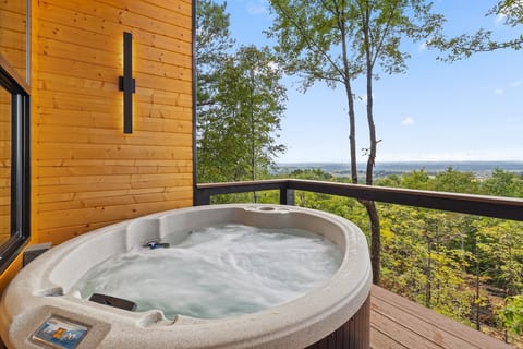 New! Rustic Ridgetop Cabin *Views *Hot Tub *King image 5