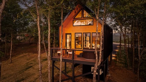 New! Rustic Ridgetop Cabin *Views *Hot Tub *King image 1