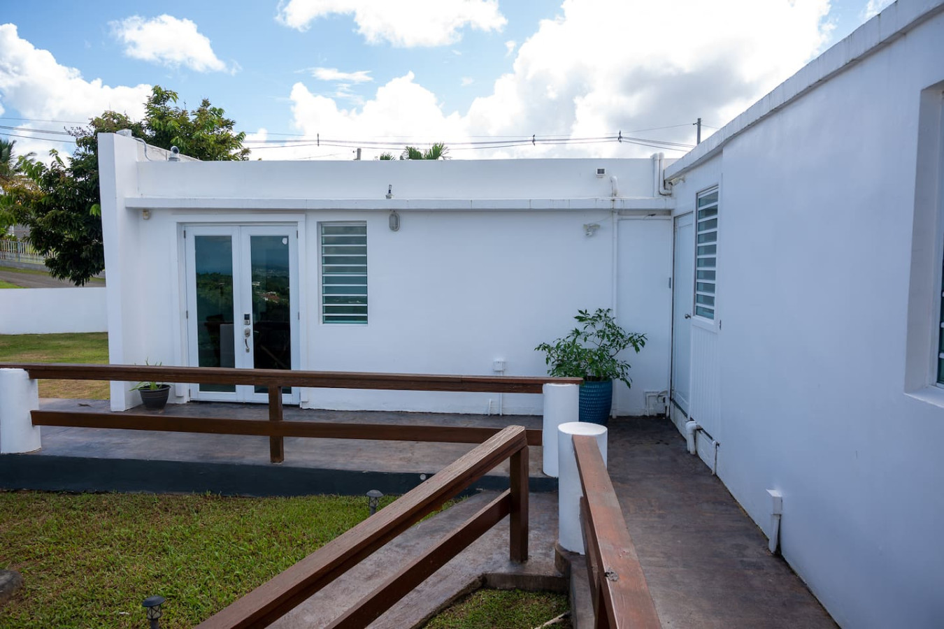 Walk to Casa and Casita