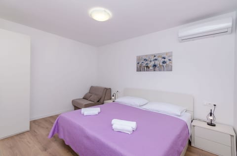 House Mateljan - Unit 377893-13