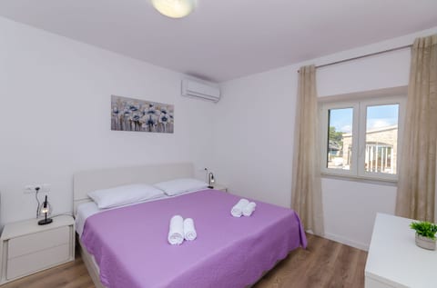 House Mateljan - Unit 377893-13