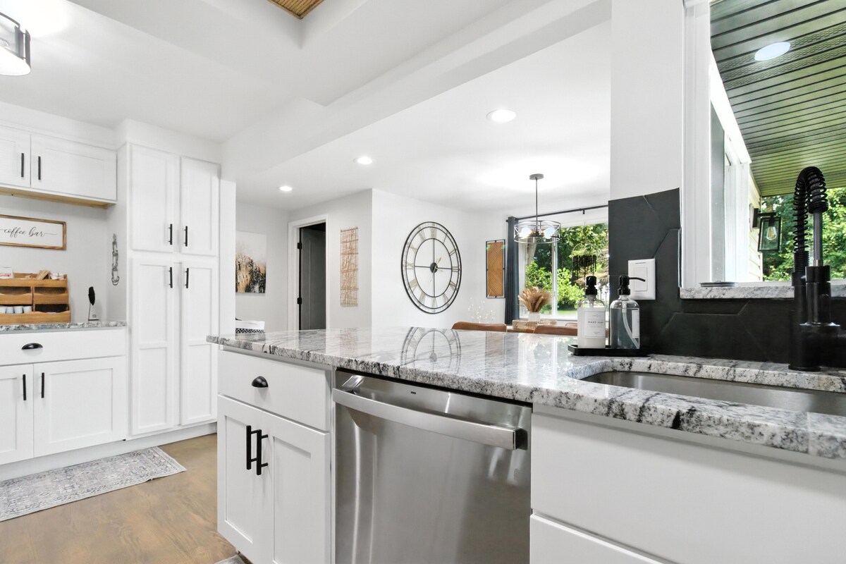 updated-ranch-home-with-king-bed-and-fenced-yard/