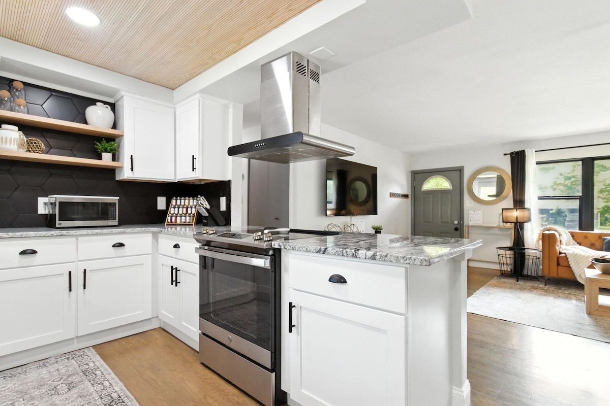 updated-ranch-home-with-king-bed-and-fenced-yard/