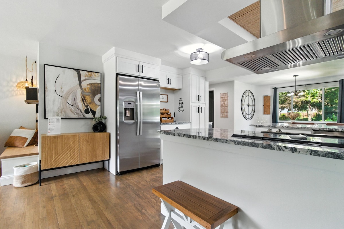 updated-ranch-home-with-king-bed-and-fenced-yard/