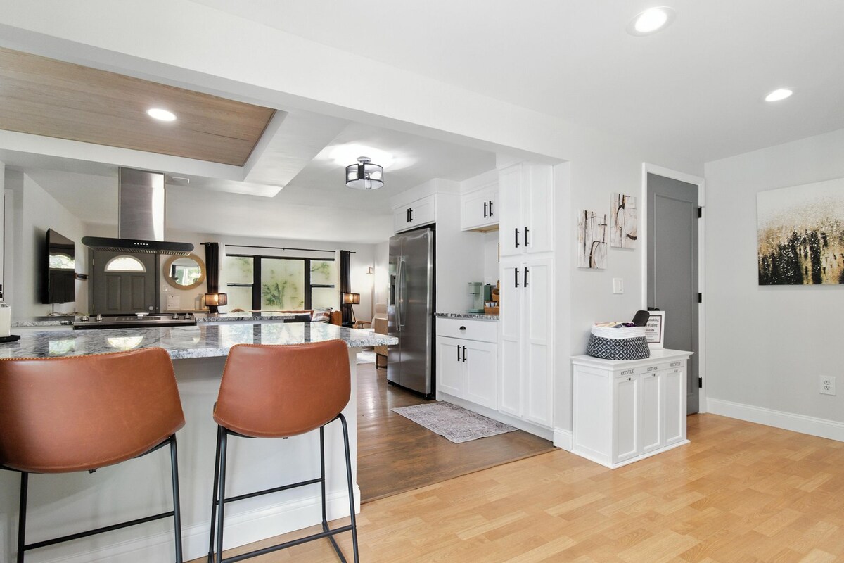 updated-ranch-home-with-king-bed-and-fenced-yard/