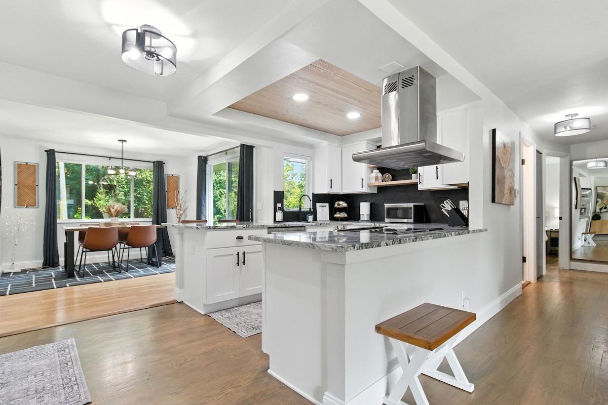 updated-ranch-home-with-king-bed-and-fenced-yard/