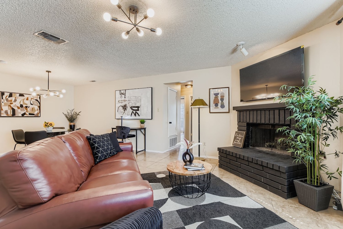 the-mocha-beauty-townhome-w1-car-garage-nw-sa/