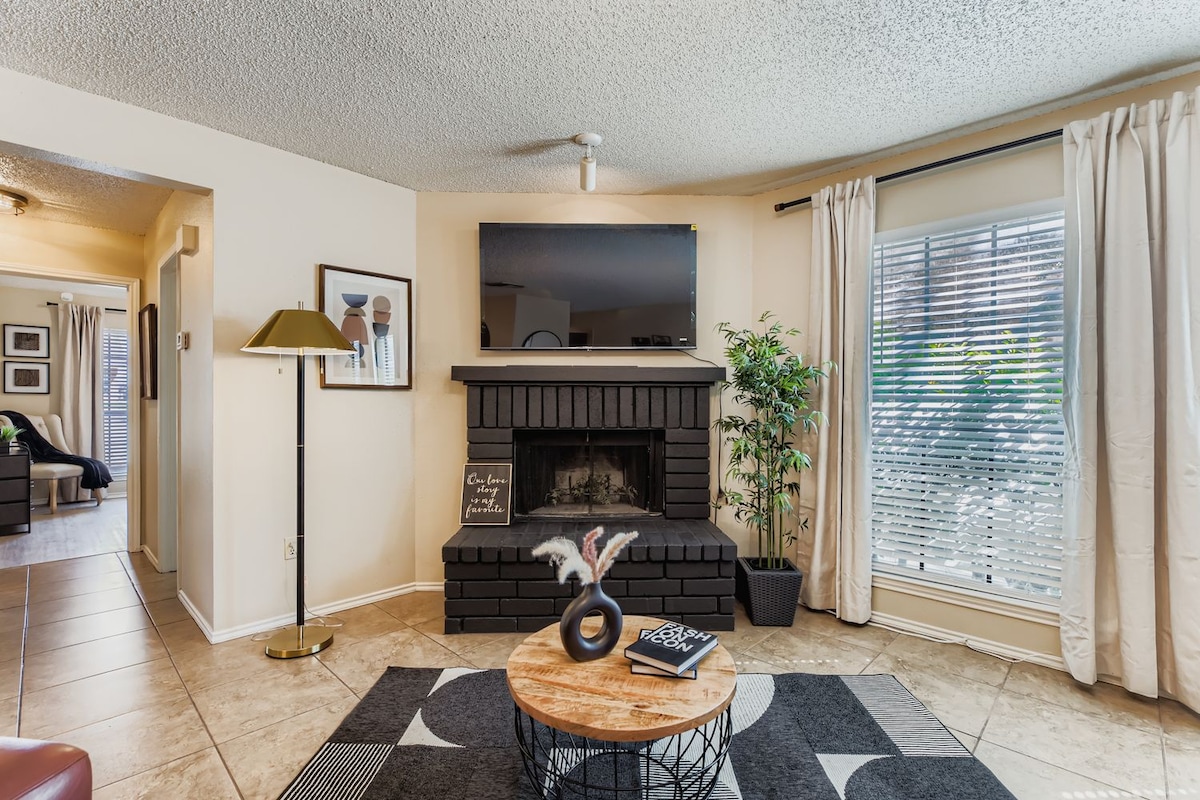 the-mocha-beauty-townhome-w1-car-garage-nw-sa/