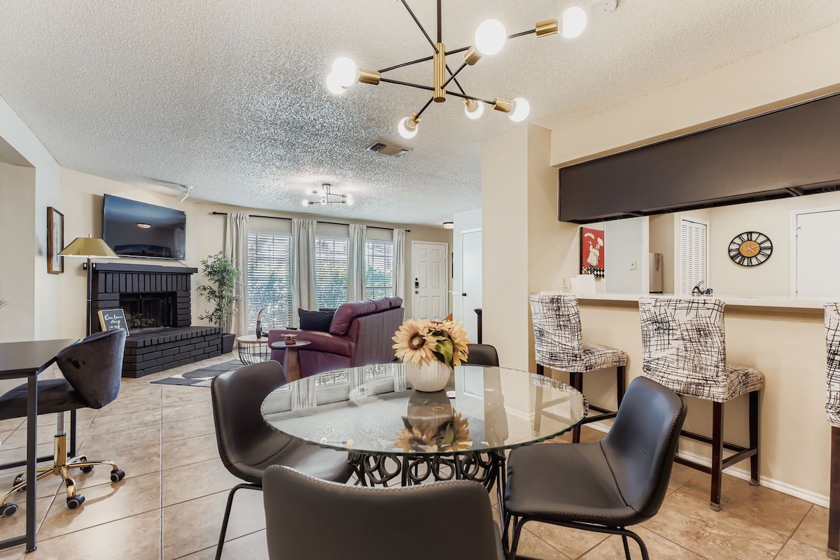 the-mocha-beauty-townhome-w1-car-garage-nw-sa/