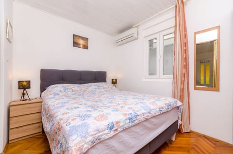 Apartment Lav - Unit 377904-13