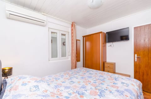 Apartment Lav - Unit 377904-13