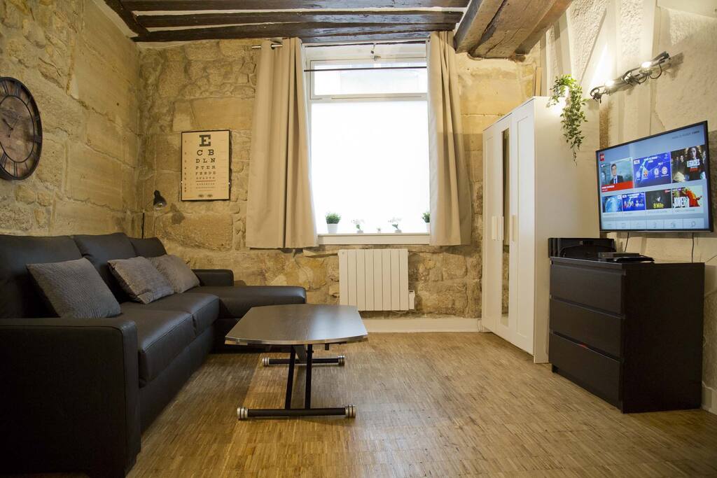 Valentine - Authentic Design Large Studio Notre-Dame Seine Walk