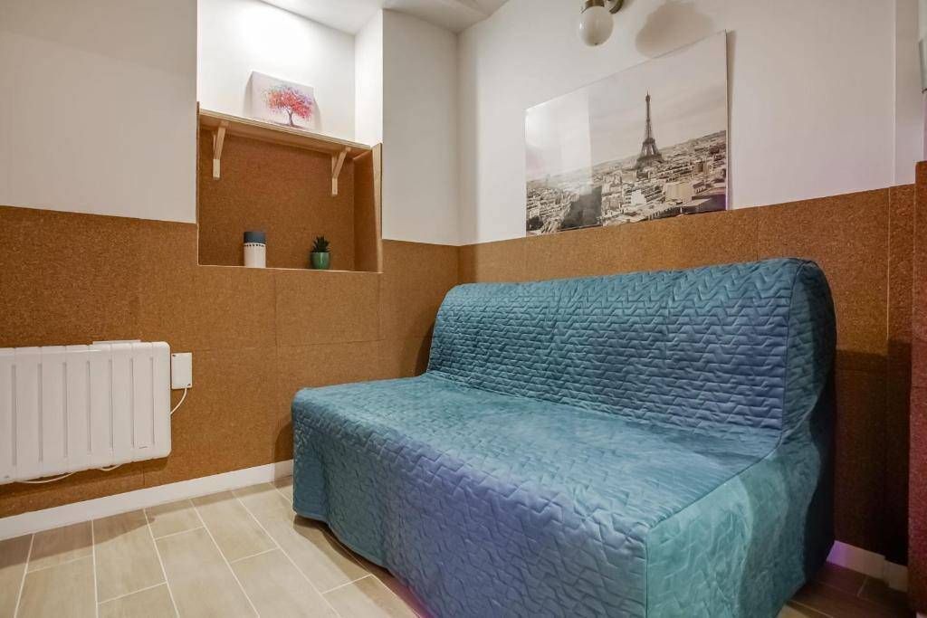 Great area  apt in heart of Paris 11 Pere Lachaise