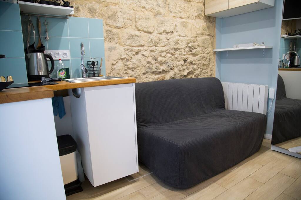Nice studio in heart of Paris 11