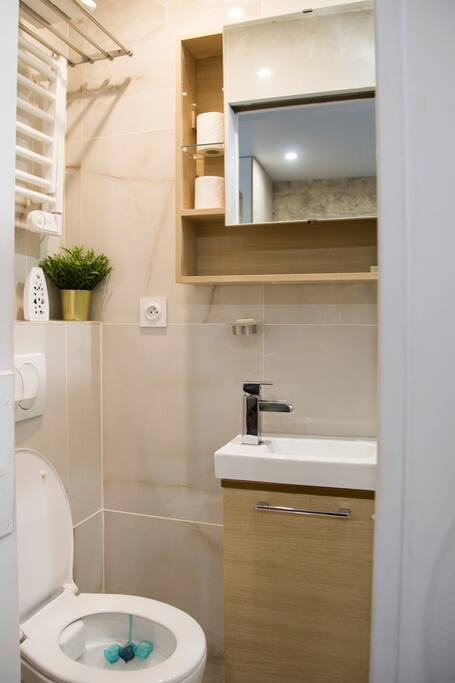 Nice studio in heart of Paris 11