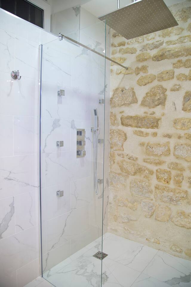 Mathilde - Authentic Studio Saint-Germain Seine Walk