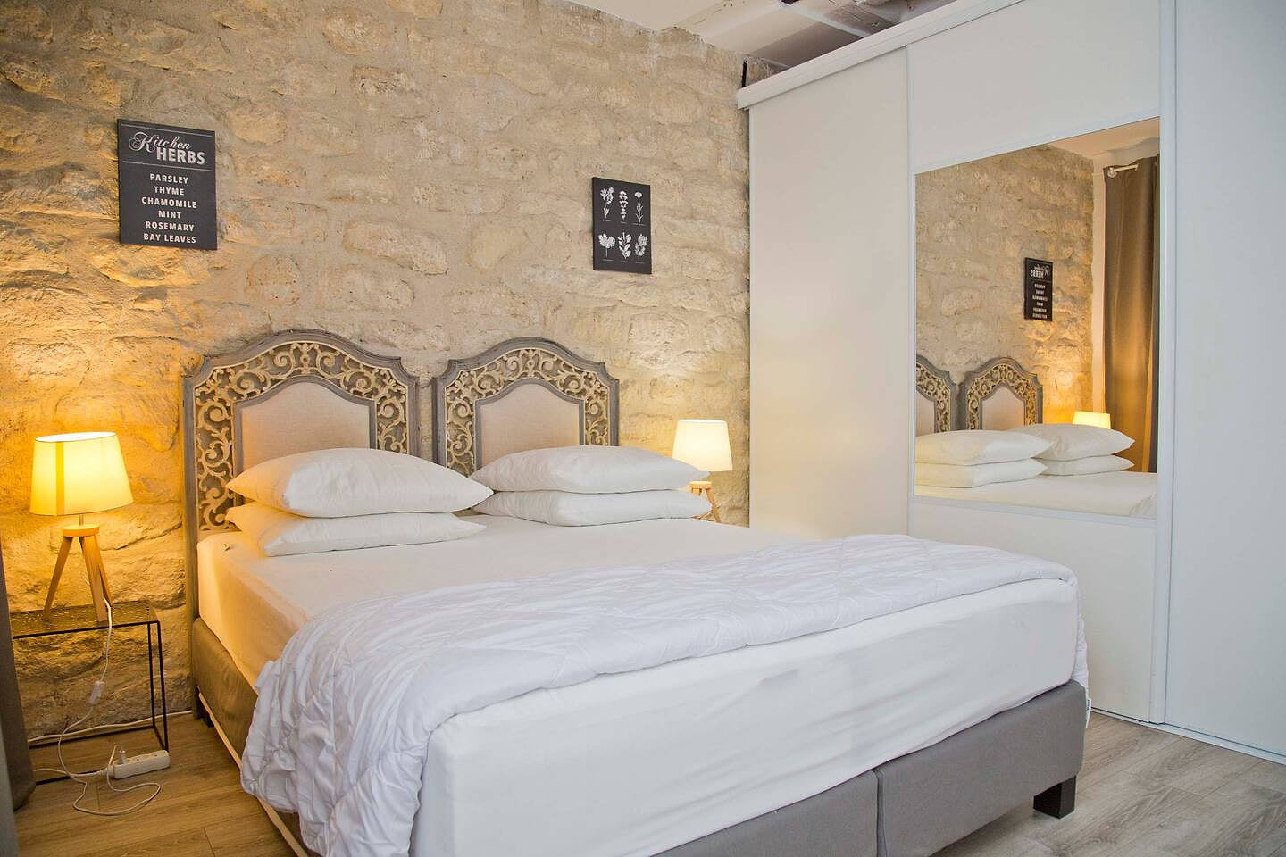 Great apartment 11th close Marais