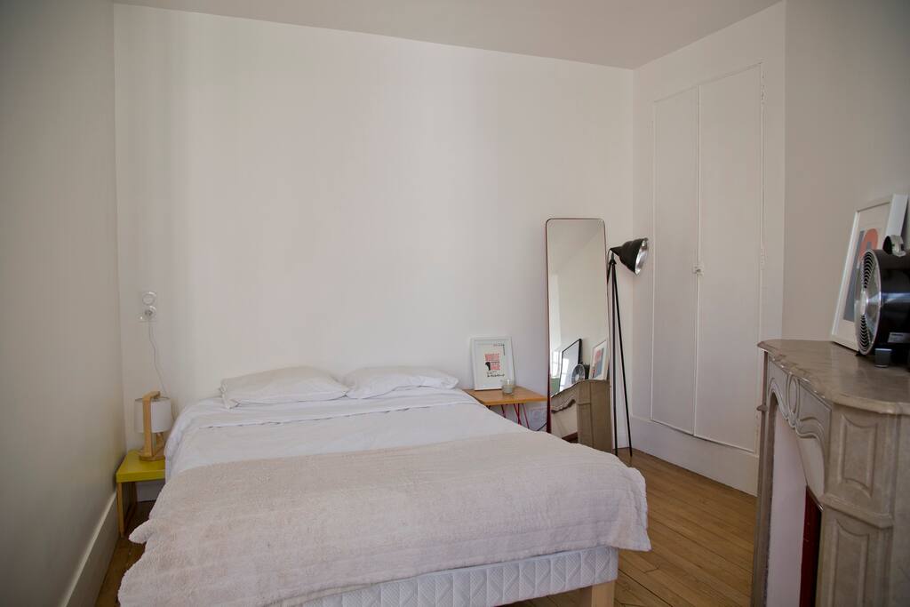 Authentic apt in the Marais