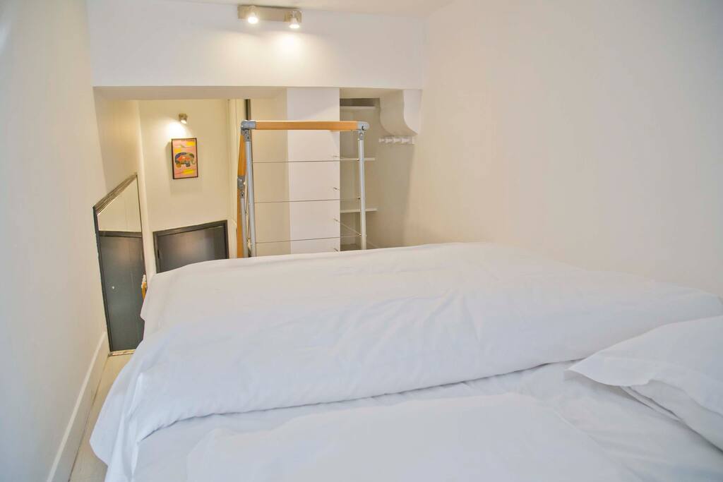 Tiny studio St Germain St Michel Heart 6 arr.