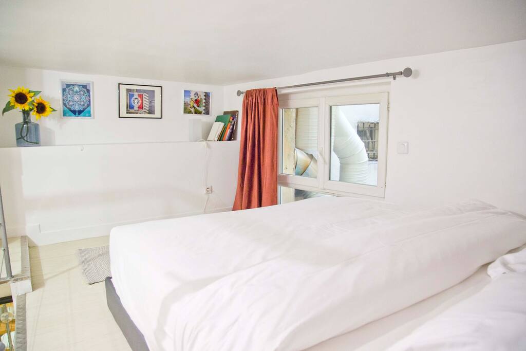 Tiny Studio St Germain in the heath Paris