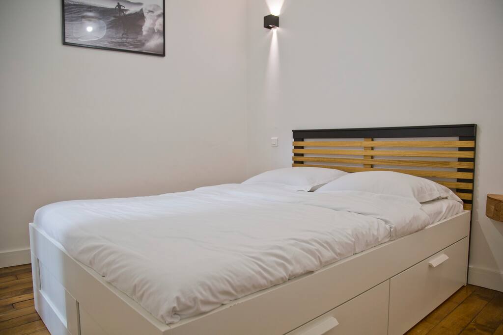 Peaceful Modern 2 Bedroom Apt Saint Germain