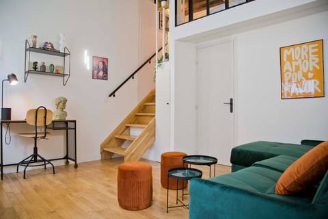 Gabrielle - Authentic Loft Saint-Germain Luxembourg Courtyard