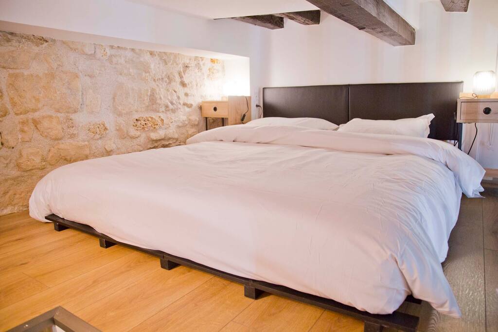 Gabrielle - Authentic Loft Saint-Germain Luxembourg Courtyard