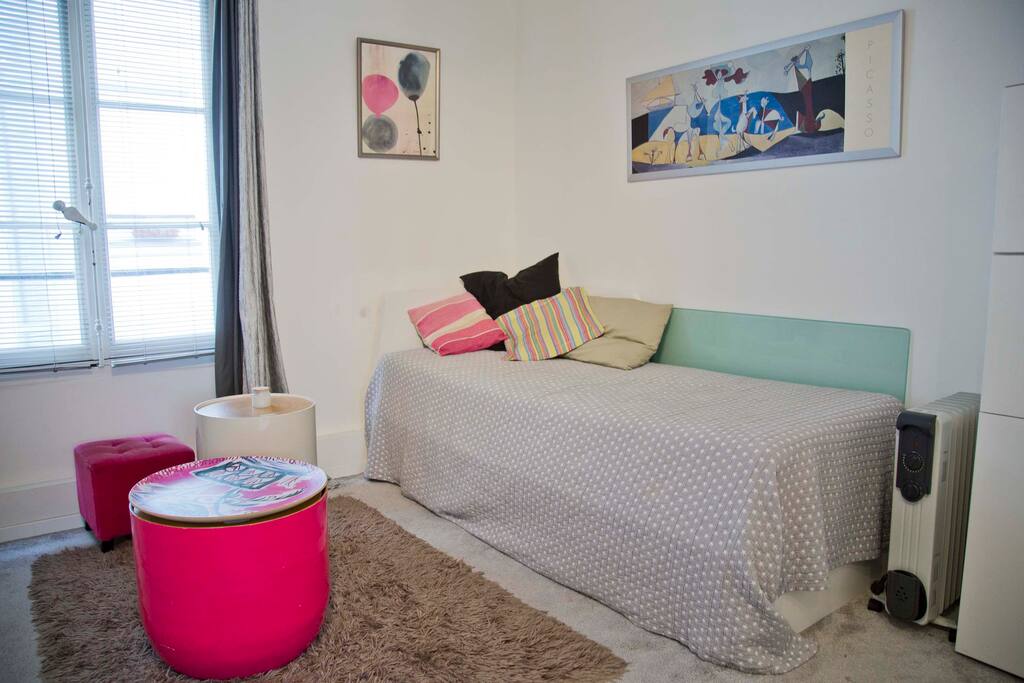 Studio Lumineux Calme Rue du Faubourg Saint Denis