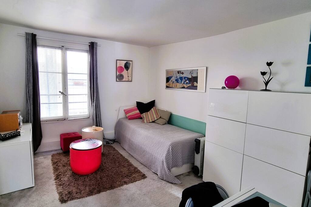 Studio Lumineux Calme Rue du Faubourg Saint Denis