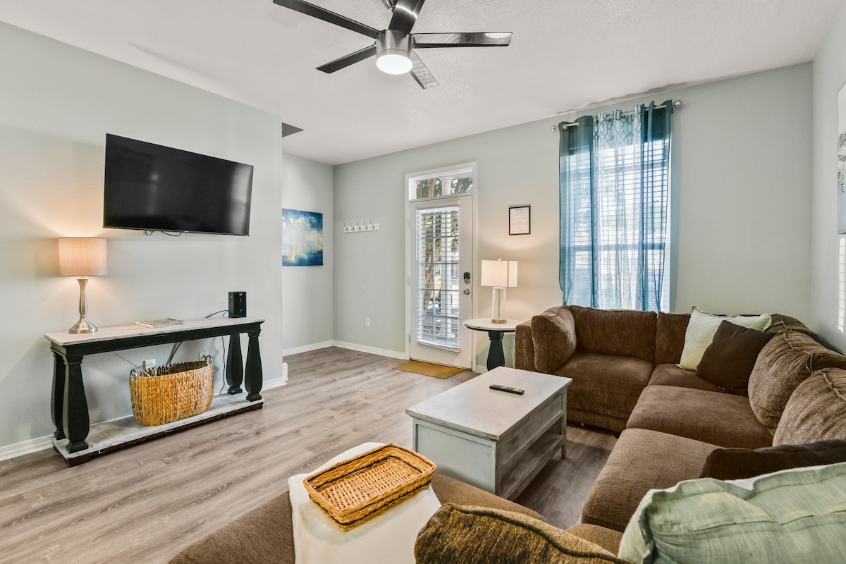 3Bed/3Bath (87A) Townhouse NEAR  Beach image 1