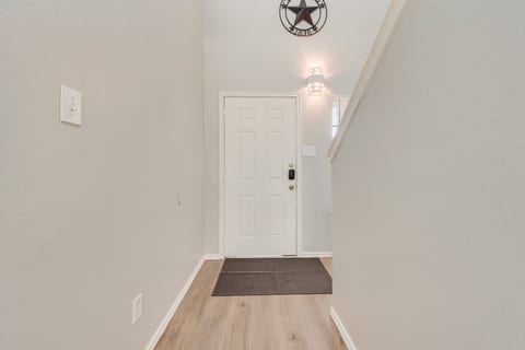 Frisco-Little Elm Getaway Pets Welcome! Long Stays image 3