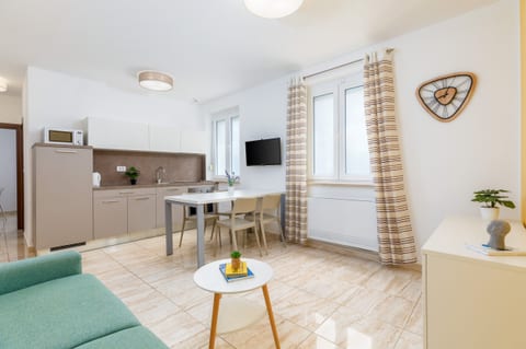 Apartments Villa Nina 3 - Unit 377412-13