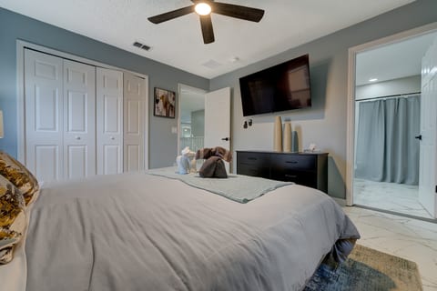 Front upstairs Master