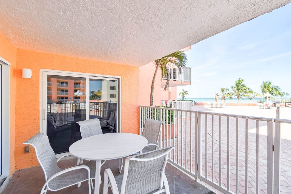 Beach Cottages #1112 - Indian Shores