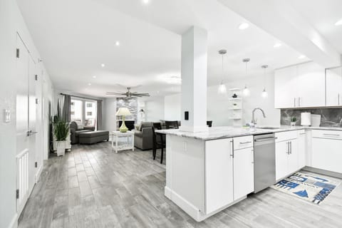 Beach Cottages #1211