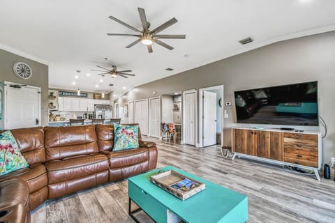 Mariner's Pointe #203