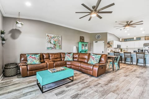 Mariner's Pointe #203