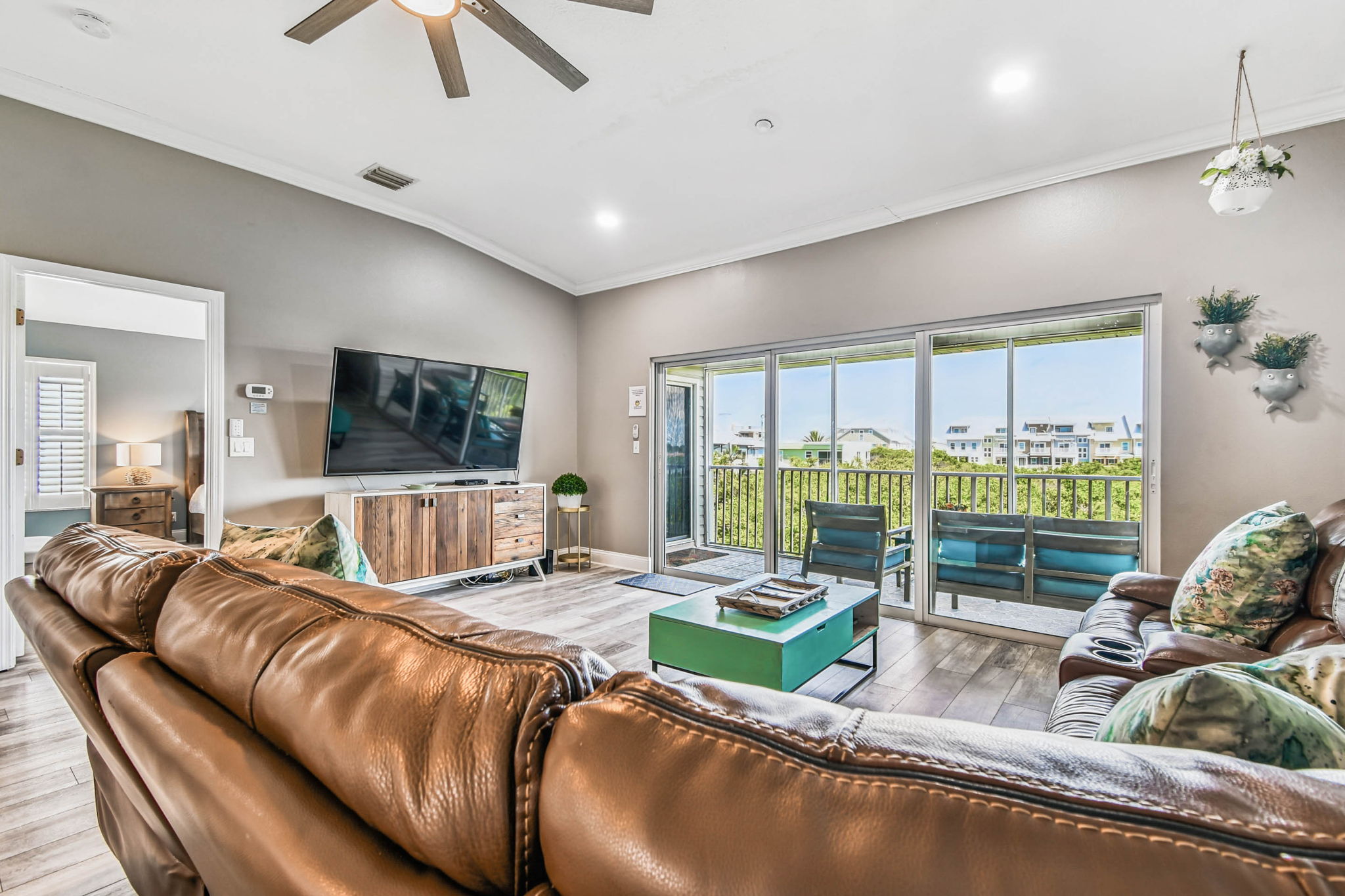 Mariner's Pointe #203