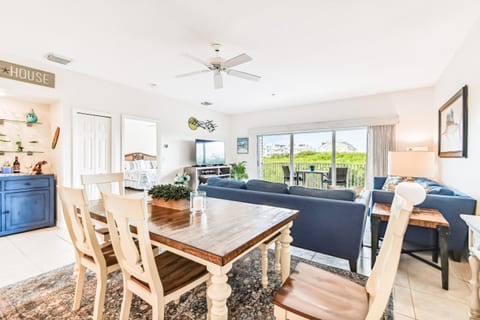 Mariner's Pointe #401