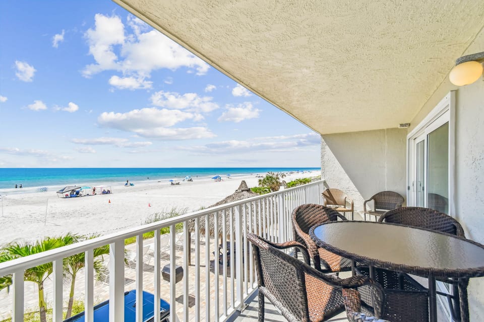 Seagate #104 - Indian Rocks Beach