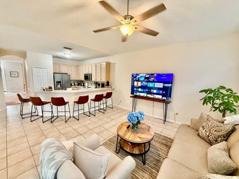 The Grand Village 4BR Pool Home near Disney Parks image 3