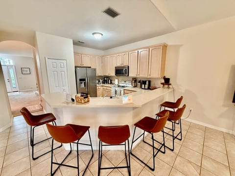 The Grand Village 4BR Pool Home near Disney Parks image 2