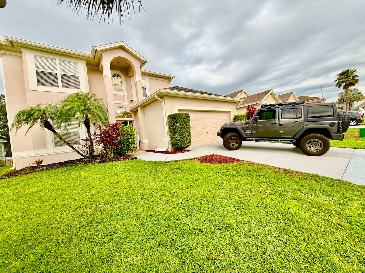 The Grand Village 4BR Pool Home near Disney Parks image 1