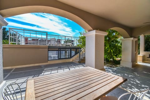 Apartment Iveta - Unit 377903-13