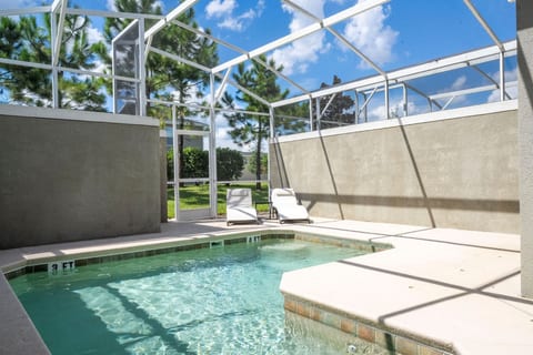 Luxury House with Private Pool and Resort