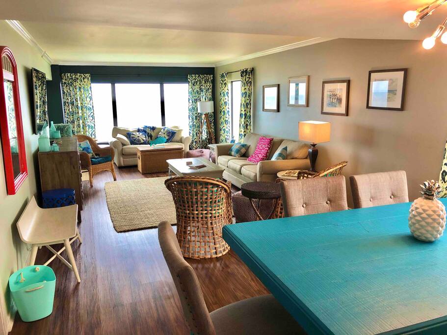 beach-front-2-pools-balcony/