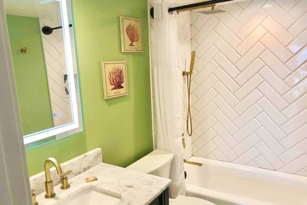 beach-front-2-pools-balcony/