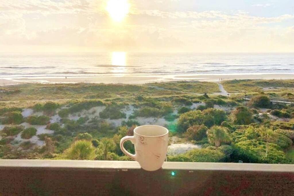 beach-front-2-pools-balcony/