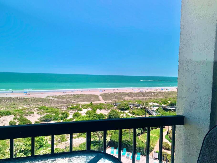 beach-front-2-pools-balcony/