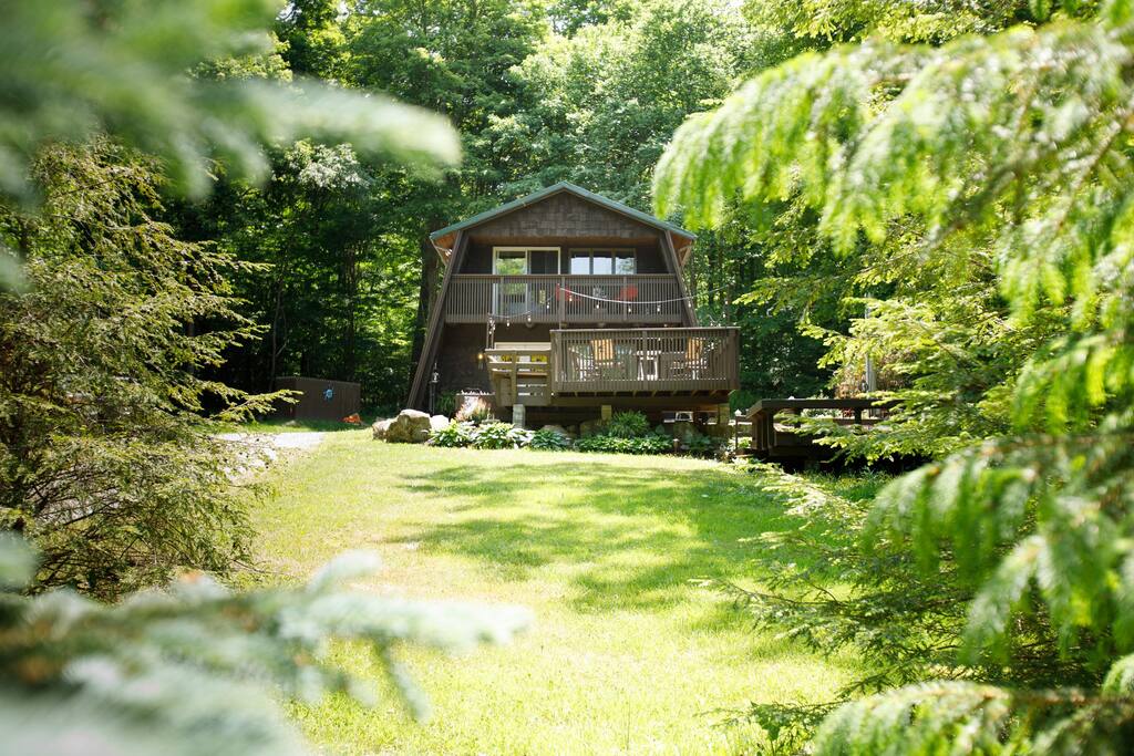 nature-lover's-delight-or-kitchen-or-cozy-fireplace/